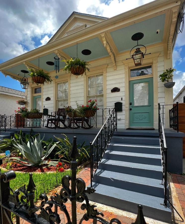 Luxury Historic Shotgun Home In Lower Garden District نيو أورلينز المظهر الخارجي الصورة