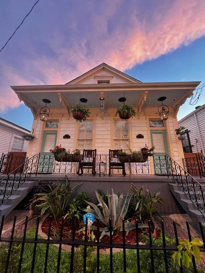 Luxury Historic Shotgun Home In Lower Garden District نيو أورلينز المظهر الخارجي الصورة